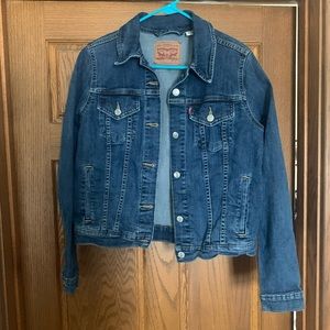 Levi’s women’s jean jacket size large